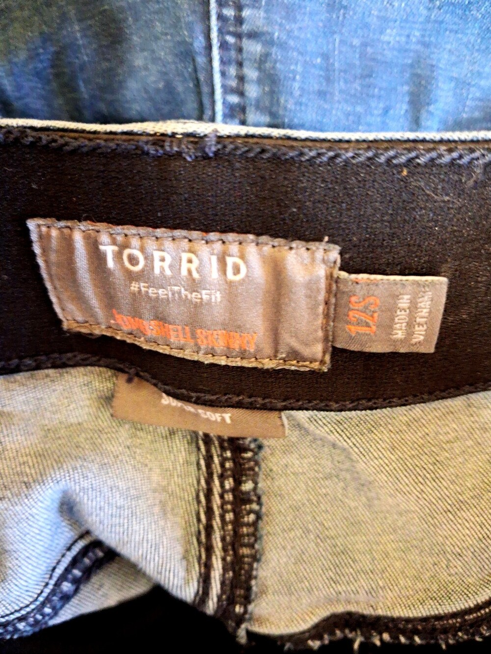 Torrid Dark Blue Bombshell Skinny Jeans Size 12S - Picture 4 of 5
